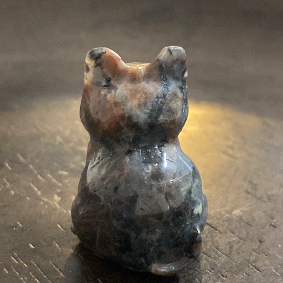 Stone Carved cat figurine - Picture 2 of 3